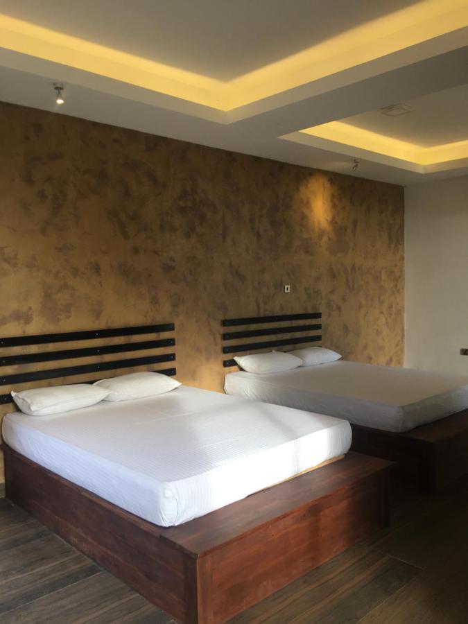 Monaara Leisure - Anuradhapura Buitenkant foto